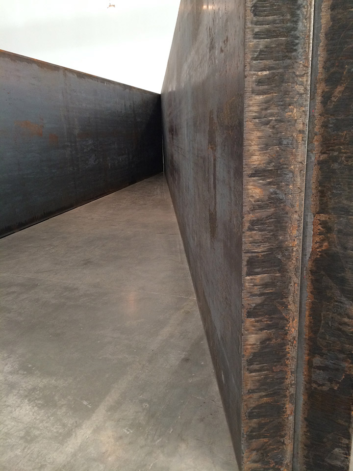 Richard-Serra-Exhibit-NYC-3-de-smet-dossier
