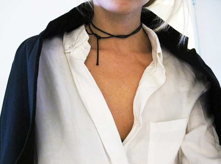 simple-styling-black-string-necklace-de-smet-dossier