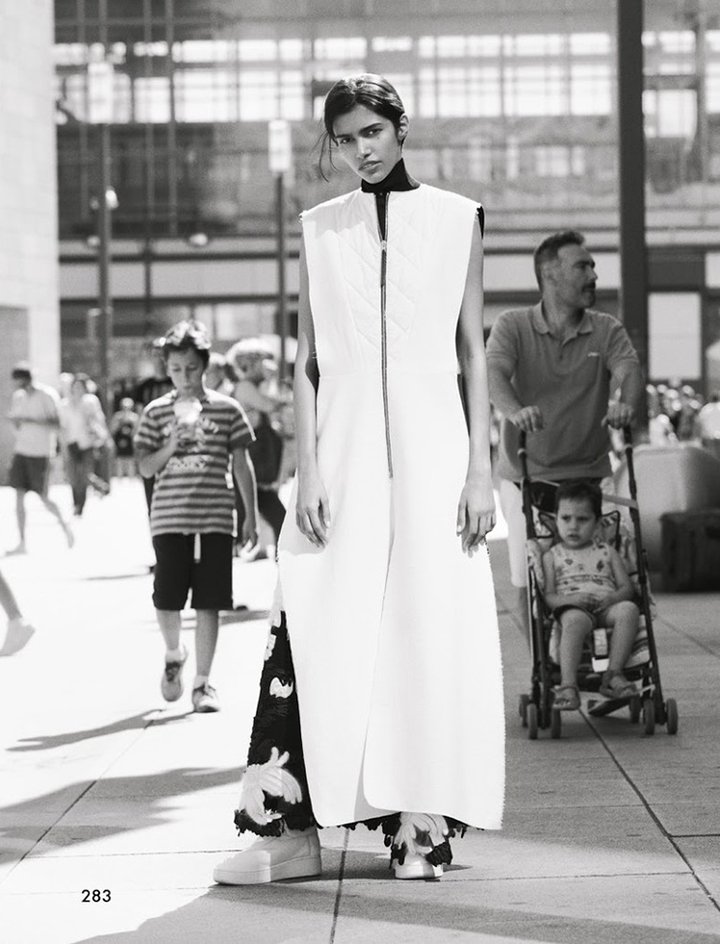 POOJA-MOR-BY-BENJAMIN-ALEXANDER-HUSEBY-STYLED-BY-CAROLINE-NEWELL-FOR-THE-GENTLEWOMAN-FALL-WINTER-2015-2-de-smet-dossier
