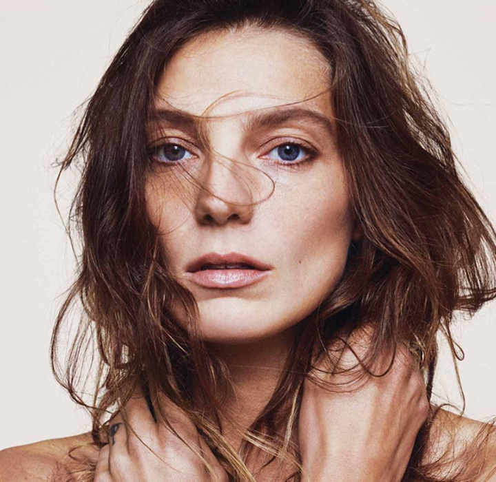 Daria-Werbowy-Marie-Claire-France-March-2016-5-de-smet-dossier