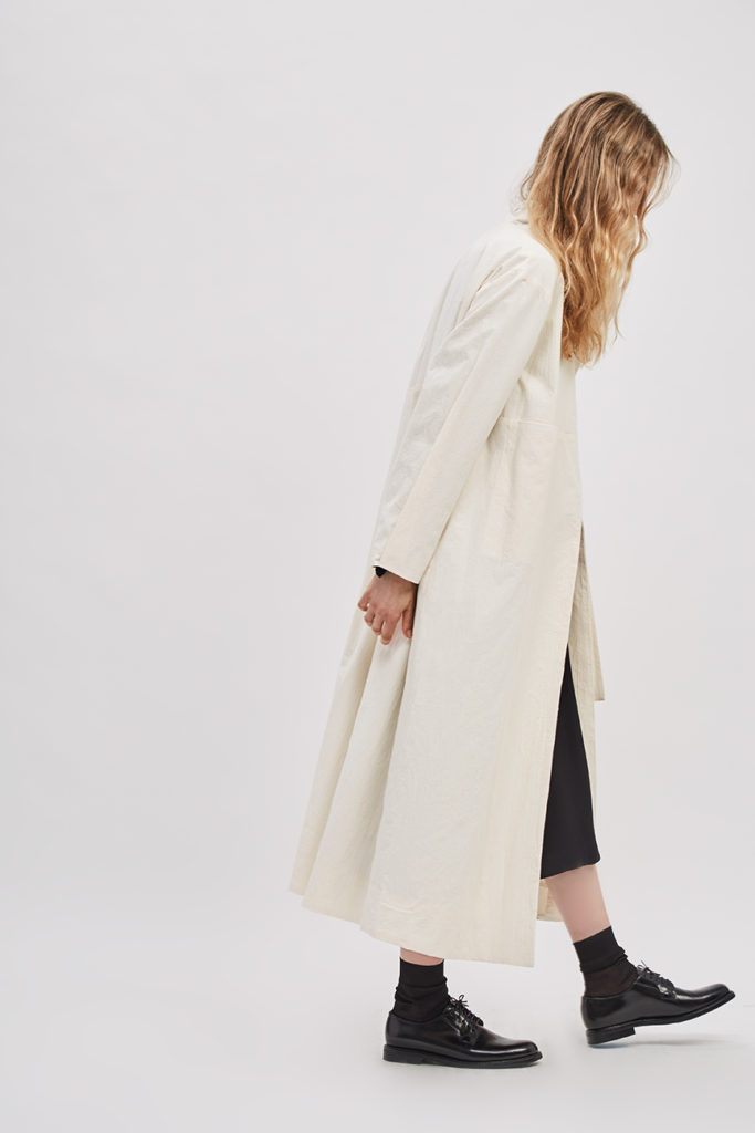 asymmetrical-overcoat-trench-canvas-cream-ivory-coat-de-smet-made-in-new-york-9