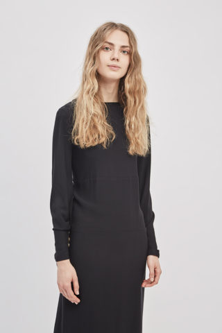 button-up-convertible-dress-poppyseed-black-dress-de-smet-made-in-new-york-6