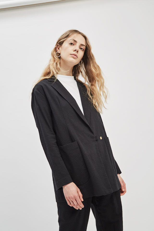 boxy-blazer-seersucker-black-de-smet-made-in-new-york-11