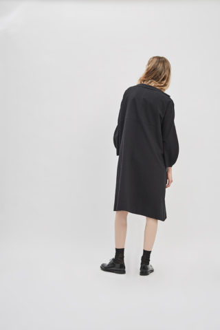 sculpted-sleeve-adjustable-dress-cotton-seersucker-black-de-smet-made-in-new-york-5