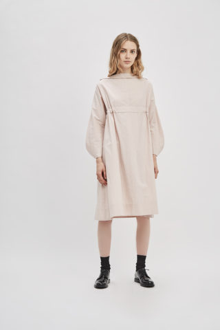 sculpted-sleeve-adjustable-dress-crinkle-cotton-poplin-blush-de-smet-made-in-new-york