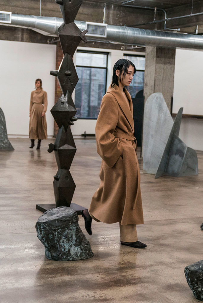 the-row-fall-2018-runway-4-de-smet-dossier