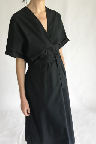 aalto-dress-cotton-poplin-black-dress-poppyseed-made-in-new-york-sustainable-dress-sustainable-fashion-desmet-nyc-2