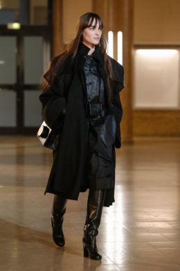 best-of-paris-fashion-week-Lemiare-RTW-Fall-2020-de-smet-dossier-9