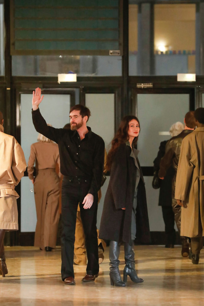 best-of-paris-fashion-week-Lemiare-RTW-Fall-2020-de-smet-dossier-12