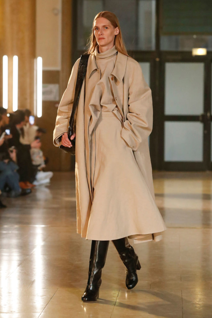 best-of-paris-fashion-week-Lemiare-RTW-Fall-2020-de-smet-dossier-13