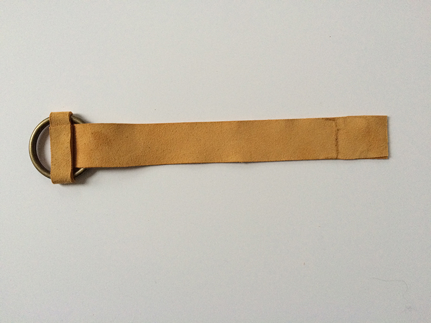 DIY-no-sew-celine-suede-brass-ring-bracelet-11-de-smet-dossier