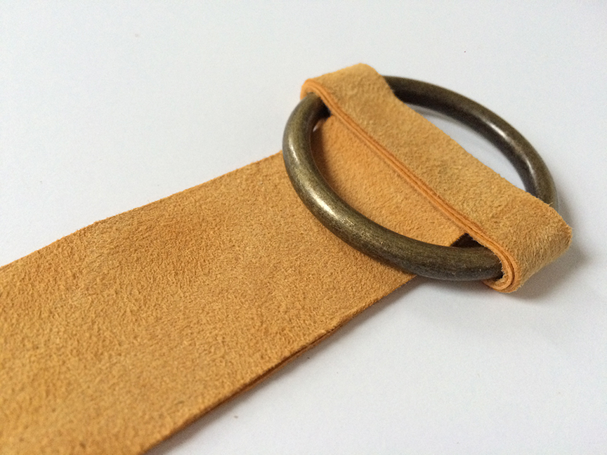 DIY-no-sew-celine-suede-brass-ring-bracelet-8-de-smet-dossier DIY-no-sew-celine-suede-brass-ring-bracelet-8-de-smet-dossier