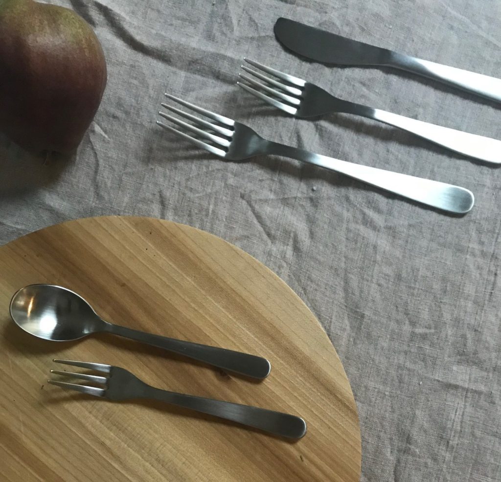 muji-stainless-steel-flatware-3-de-smet-dossier