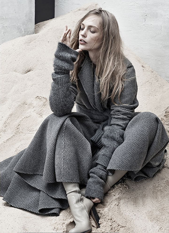 the-last-magazein-50-layers-of-gray-SASHA-PIVOVAROVA-5-de-smet-dossier