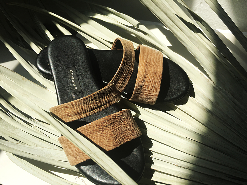 best-of-basics-slide-sandals-newbark-slides-2-de-smet-dossier