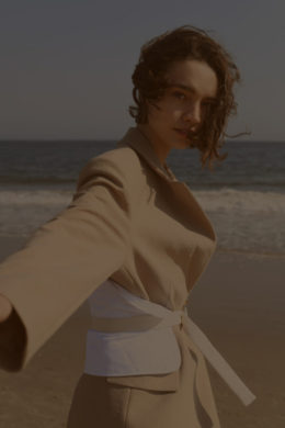 de-smet-coney-island-nyc-Photographer-Elizabeth-Tan-Stylist-Jessi-Frederick-Assistant-Sasha-Clyde-Model-Luiza-Scandelari-editorial-8-de-smet-dossier