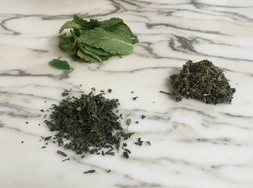 diy-how-to-make-lady-tea-red-raspberry-leaves-nettles-mint-tea-2-de-smet-dossier