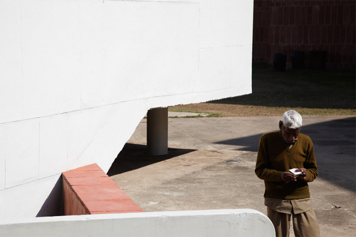 monday-mood-the-city-beautiful-Martien-Mulder-Chandigarh-India-Le-Corbusier-modern-architecture-3-desmitten