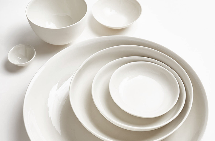 roundup-everyday-white-dishes-mud-australia-milk-bowls-de-smet-dossier