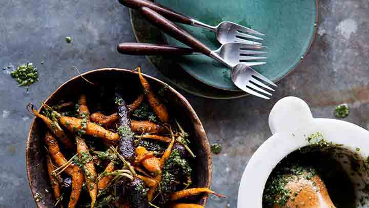 vegan-thanksgiving-recipe-roundup-roasted-carrots-with-carrot-top-pesto-bon-appetite-de-smet-dossier