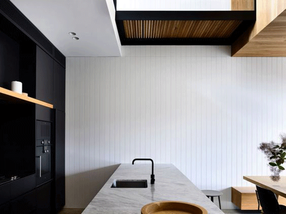 cabin-fever-black-kitchen-cabinets-minimal-modern-kitchen-interior-design-9-de-smet-dossier