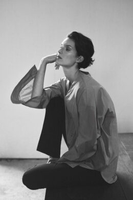 CO-PRE-FALL-21-quarantine-style-11-de-smet-dossier