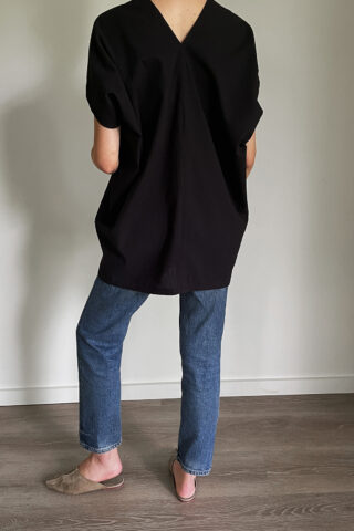 DE-SMET-Noguchi-Top-Poppyseed-Sustainable-Cotton-Top-Made-in-New-York-7