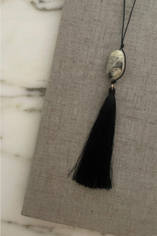 WABI-SABI TASSEL NECKLACE | MARBLE BLACK