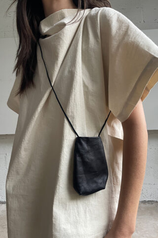 SMALL SAITO SCULPTED BAG | BLACK LEATHER